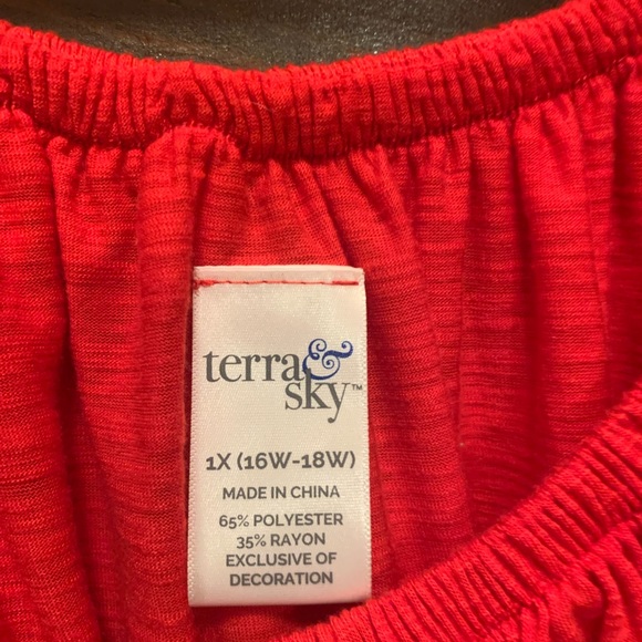 Women’s Short Sleeve Size 16W-18W Red Terra & Sky Blouse - Picture 4 of 9